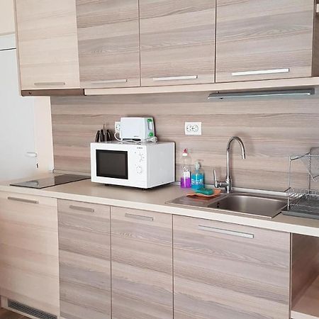 Къщата С Чешмата Lägenhet Veliko Tărnovo Exteriör bild