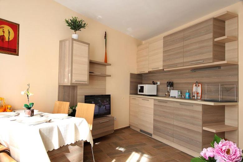 Къщата С Чешмата Lägenhet Veliko Tărnovo Exteriör bild